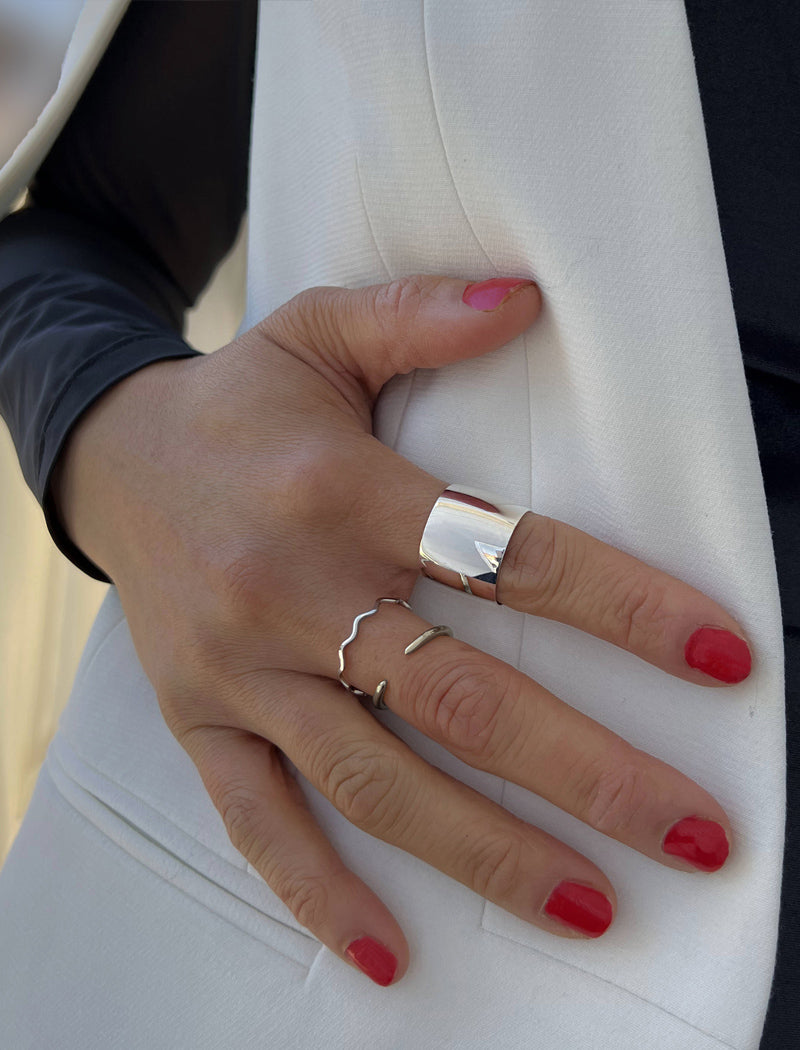 NOODLE Sterling Silver Wave Ring