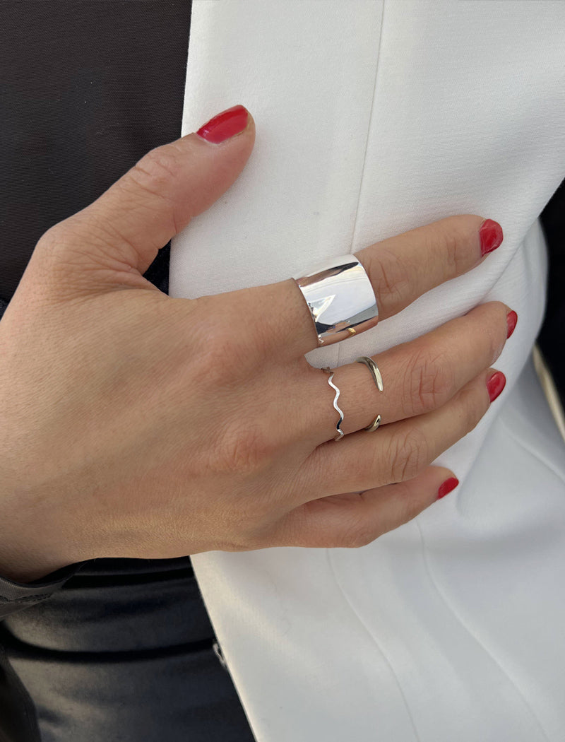 NOODLE Sterling Silver Wave Ring