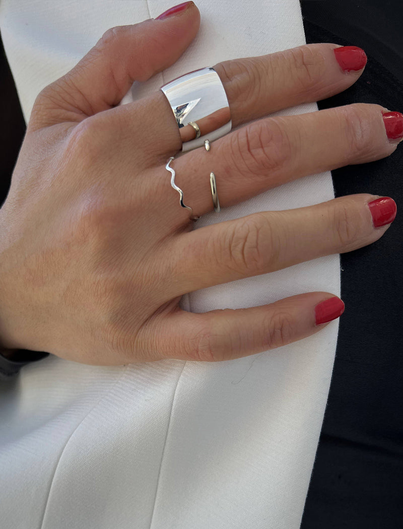 NOODLE Sterling Silver Wave Ring