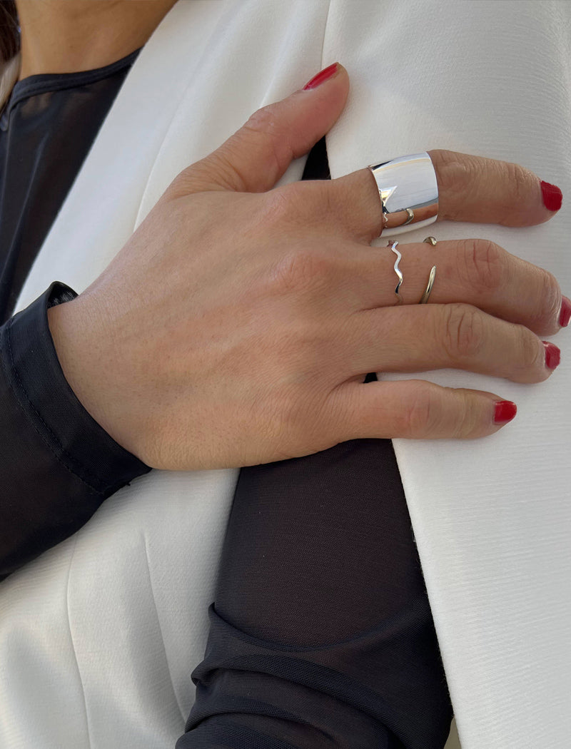 NOODLE Sterling Silver Wave Ring